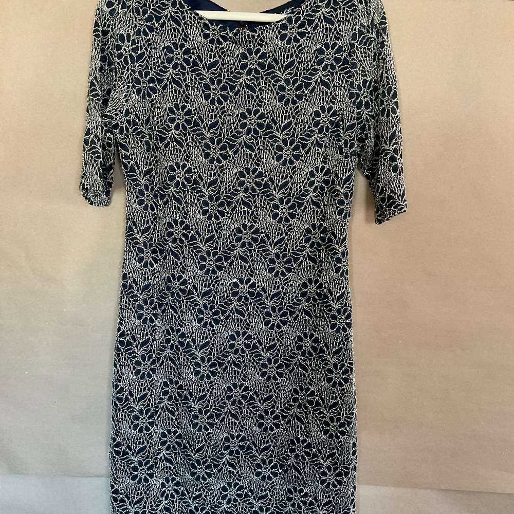 Candalate dress. Elegant Navy Floral Lace overlay. Size L
